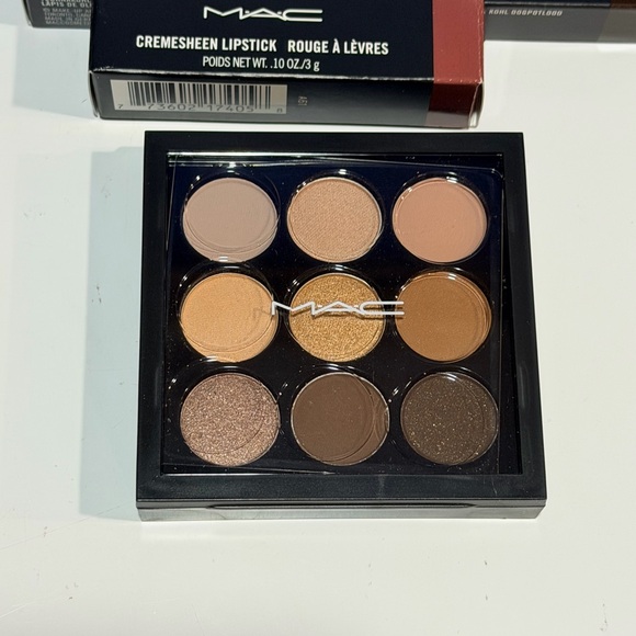✨ Authentic MAC Cosmetics Holiday Makeup Set – New In Boxes ✨ - Picture 7 of 8